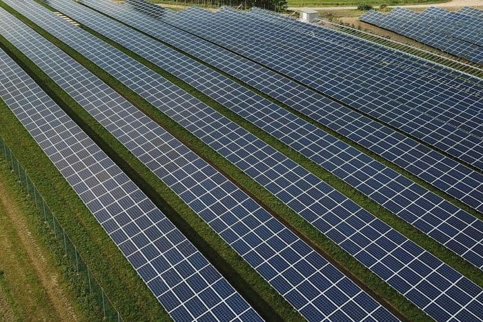 भारत ने 2025 में जोड़ी रिकॉर्ड सौर क्षमता