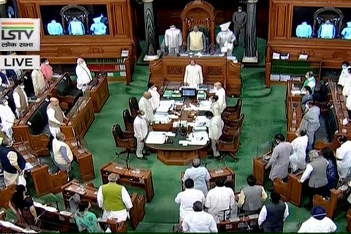 संसद में चर्चा: ग्लोबल वॉर्मिंग और इससे पैदा हुये संकट पर संसद में चर्चा हुई और विपक्ष ने सरकार को नेट-जीरो वर्ष पर आड़े हाथों लिया। फोटो: Lok Sabha TV