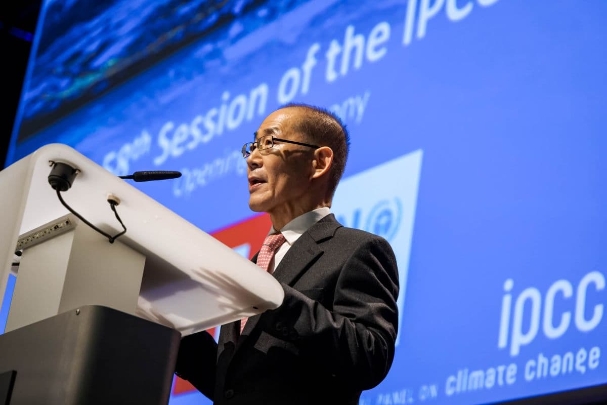 आईपीसीसी के अध्यक्ष होसुंग ली 58वें सत्र का उद्घाटन करते हुए। Photo: @IPCC_CH/Twitter