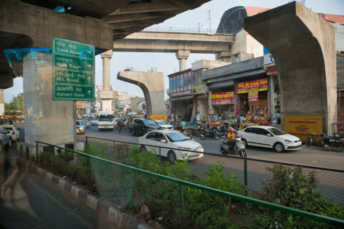 कभी-कभी बाहरी प्रदूषण की तुलना में घर के अंदर का प्रदूषण अधिक खतरनाक होता है।