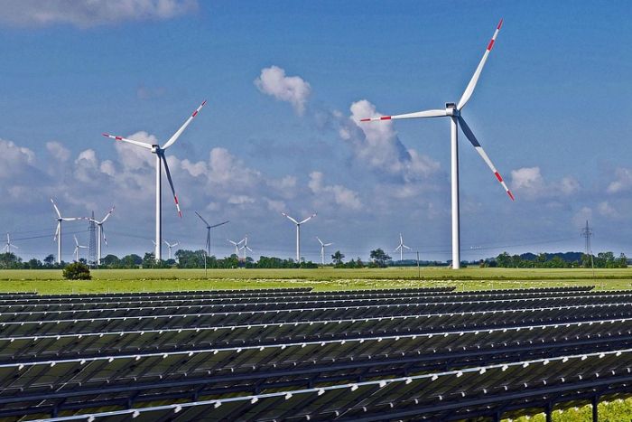 ग्रीन एनर्जी पर सख्ती टली? मंत्रालय ने कहा- ‘कड़े नियमों से सेक्टर में निवेश रुकेगा’